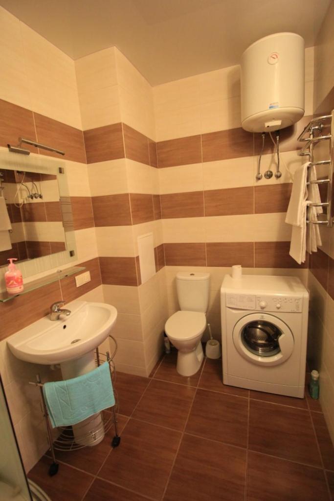 Panoramic View Lux Apartment On Metro Osokorky Kiev Exterior foto
